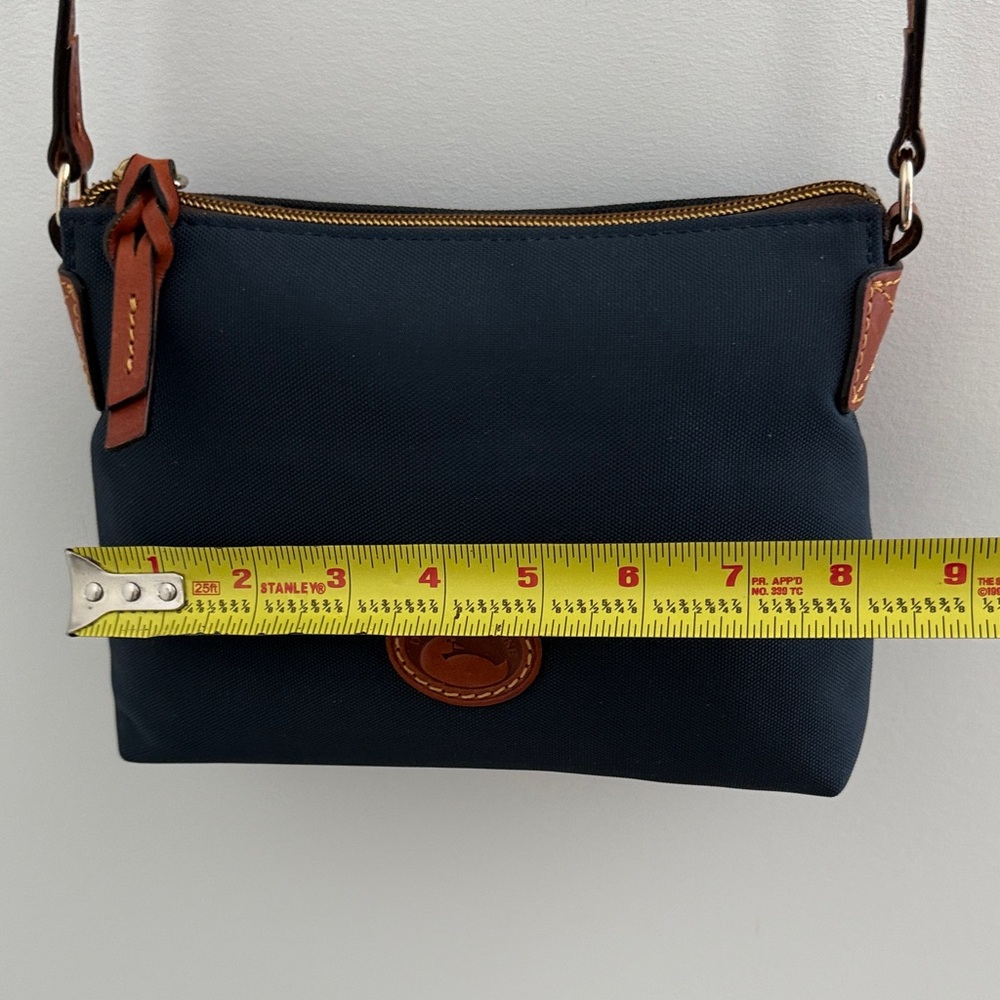 Dooney & Bourke Navy and Tan Crossbody Bag - NWT - clean, crisp - Picture 3 of 6